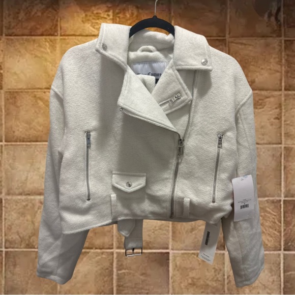 Juicy Couture Mohair Boxy Moto Jacket
Marshmellow White XXL NWT - Picture 2 of 7